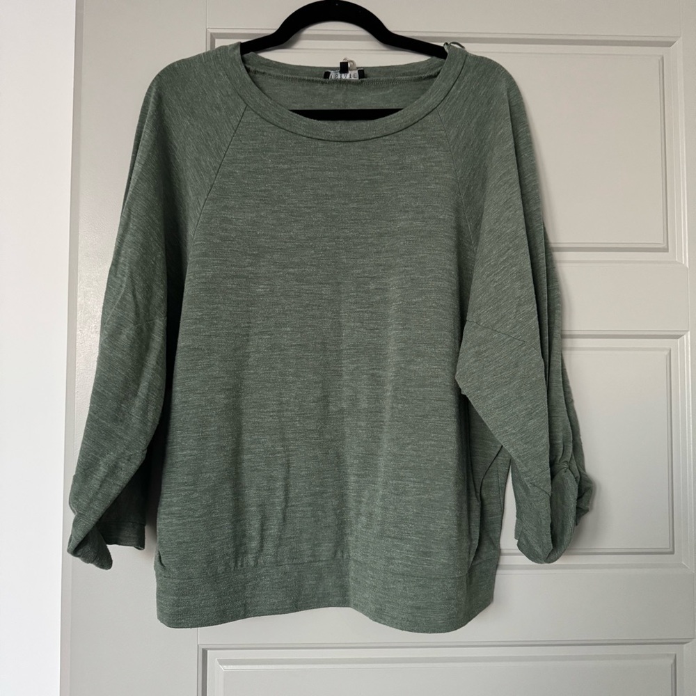1.STATE Green Top - SIZE XL